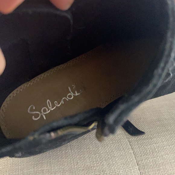 Great black suede booties by Splendid - Picture 3 of 4